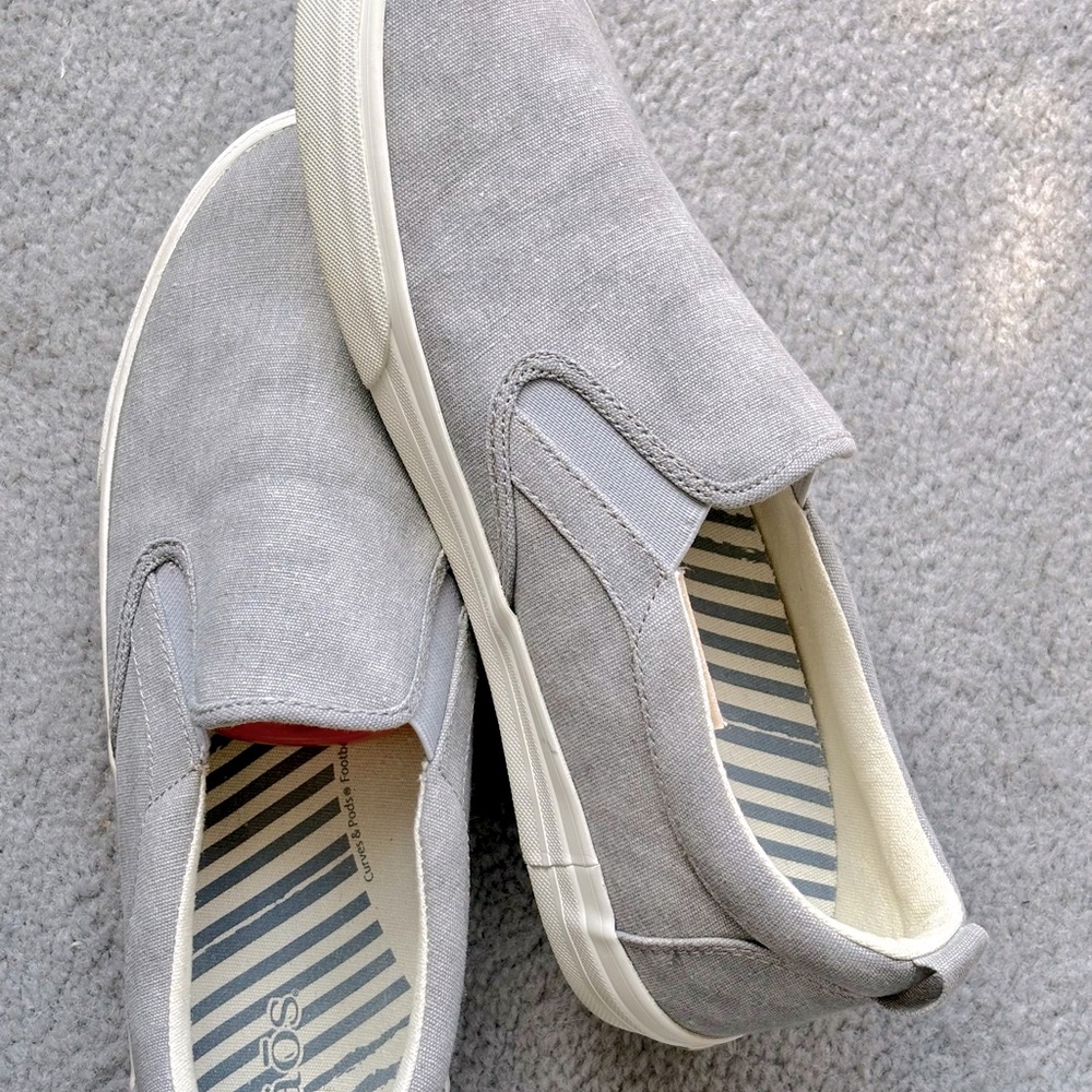 Taos Slip Ons. Size 11. Dove Gray.